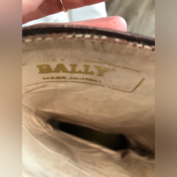 Vintage Bally Mahogany Brown Glossed Leather Heeled Boots Almond Toe 7 1/2 - Picture 7 of 10